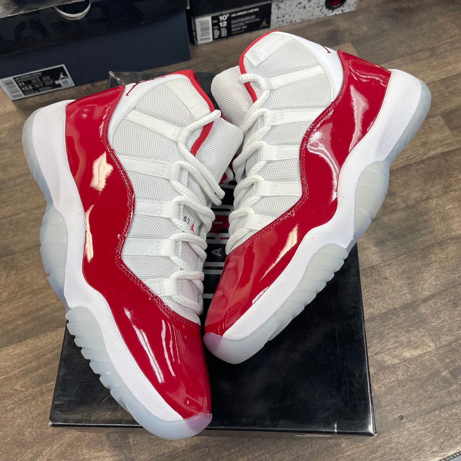 Cherry Jordan 11 (USED)