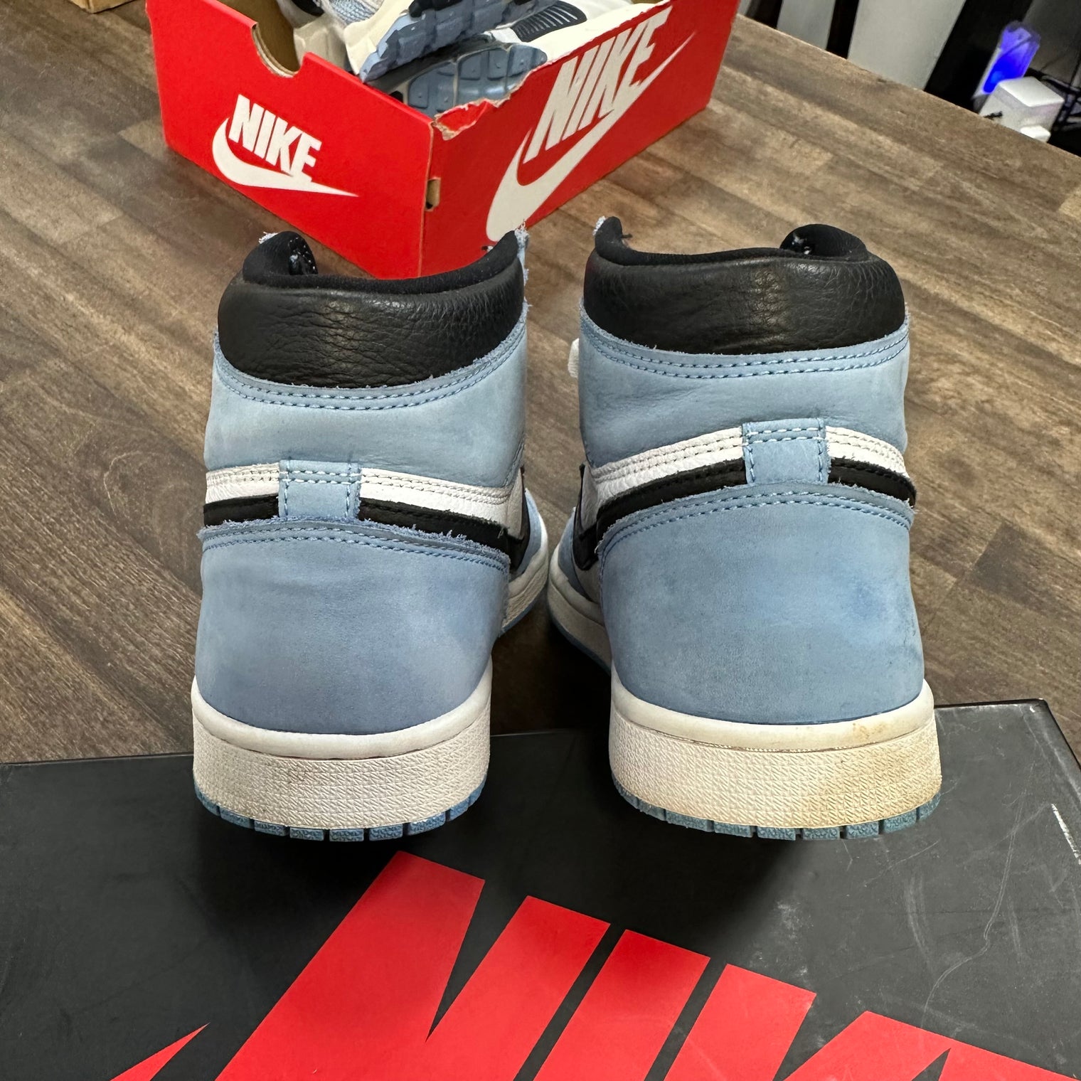 University Blue Jordan 1 High (USED, Replacement Box)