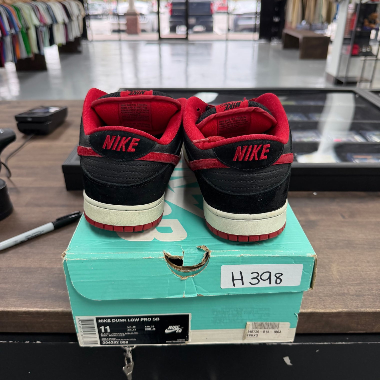 J-Pack Bred SB Dunk Low (USED)