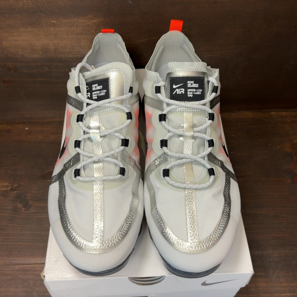 Nike Air VaporMax 2019 Pure Platinum Team Orange Size 12 (Pre-Owned)