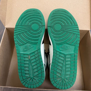 Jordan 1 Retro High Pine Green Size 8.5 (Pre-Owned) - Image 3
