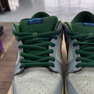Nike SB Dunk Low Maple Leaf Central Park Size 11.5 (Pre-Owned) - Image 2