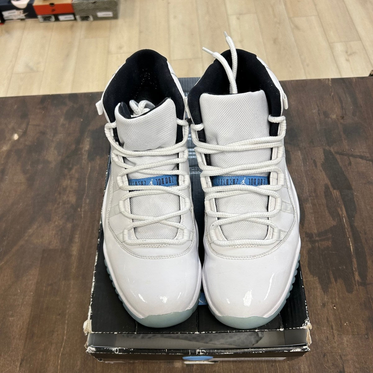 Jordan 11 Retro Legend Blue (2014) - Image 2
