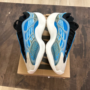 adidas Yeezy 700 V3 Arzareth - Image 3