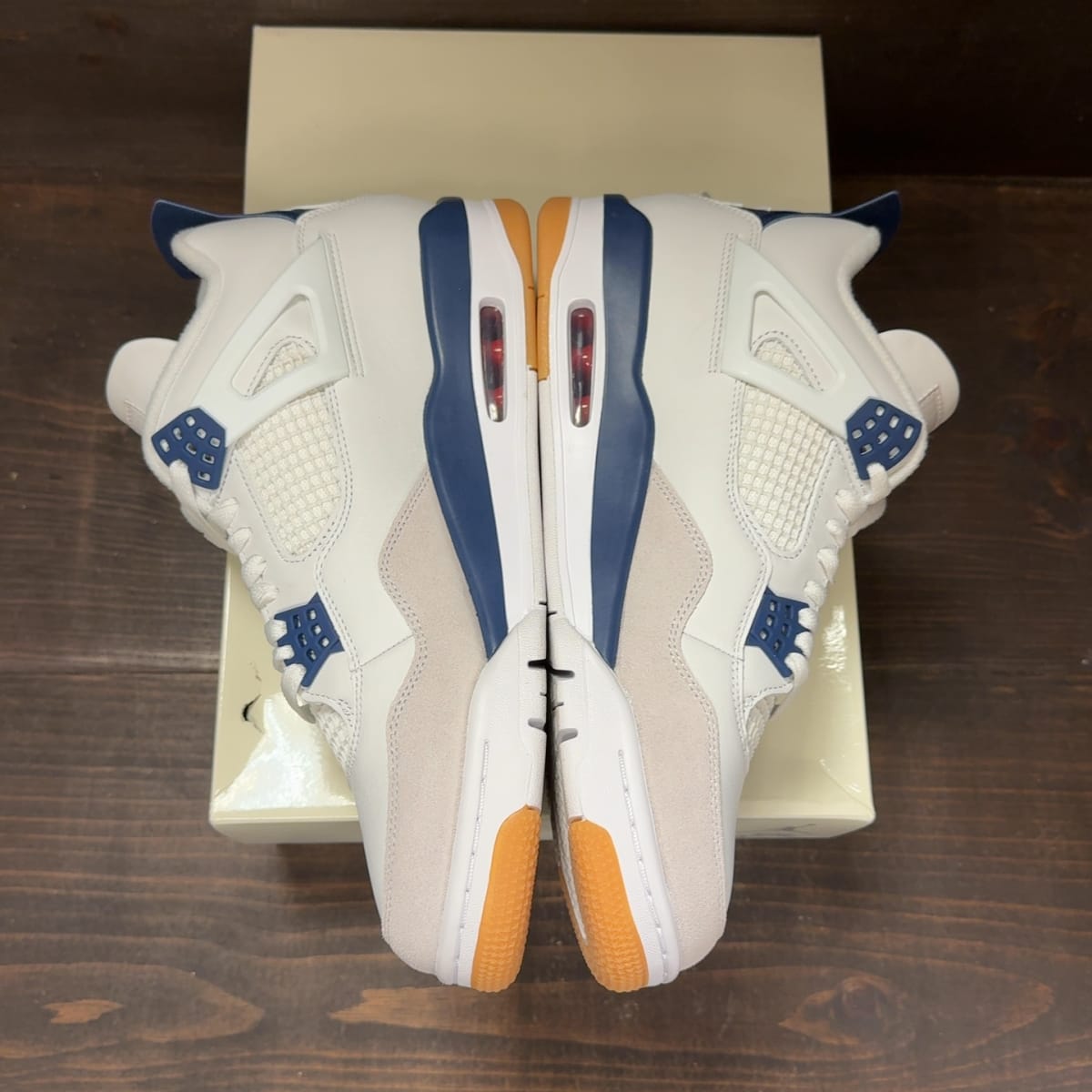 Jordan 4 Retro SB Navy Size 11 (Pre-Owned) - aux