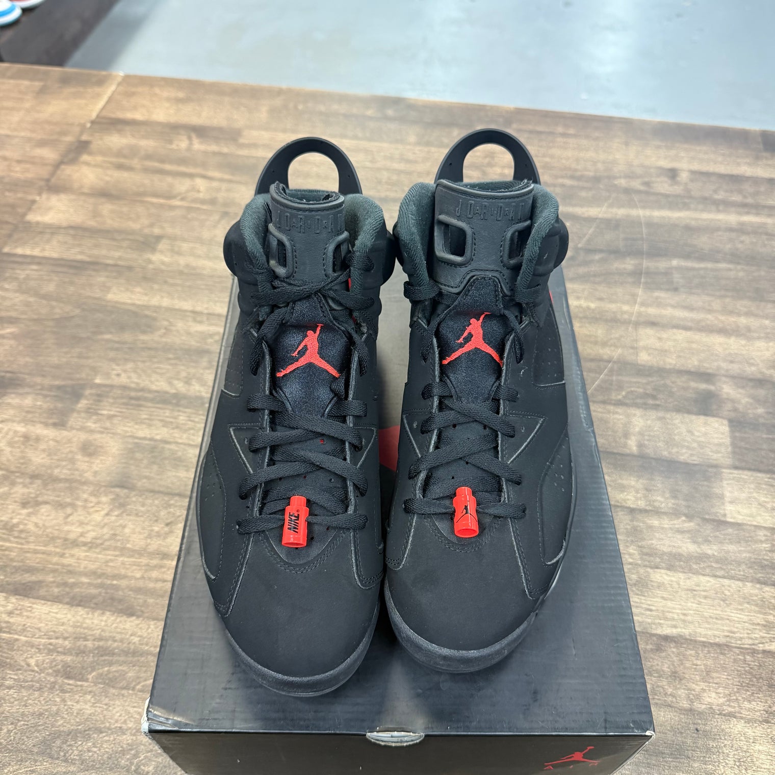 Infrared Jordan 6 Retro (2019) (USED)