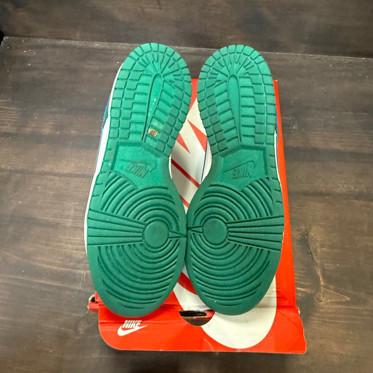 Nike Dunk Low Malachite (GS) - Image 6