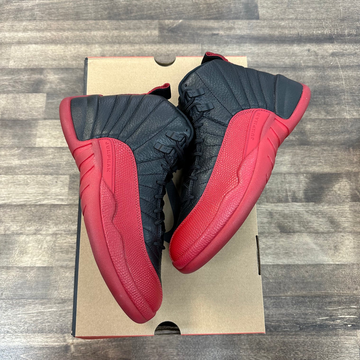 Jordan 12 Retro Flu Game (2025) (US 8) (USED)
