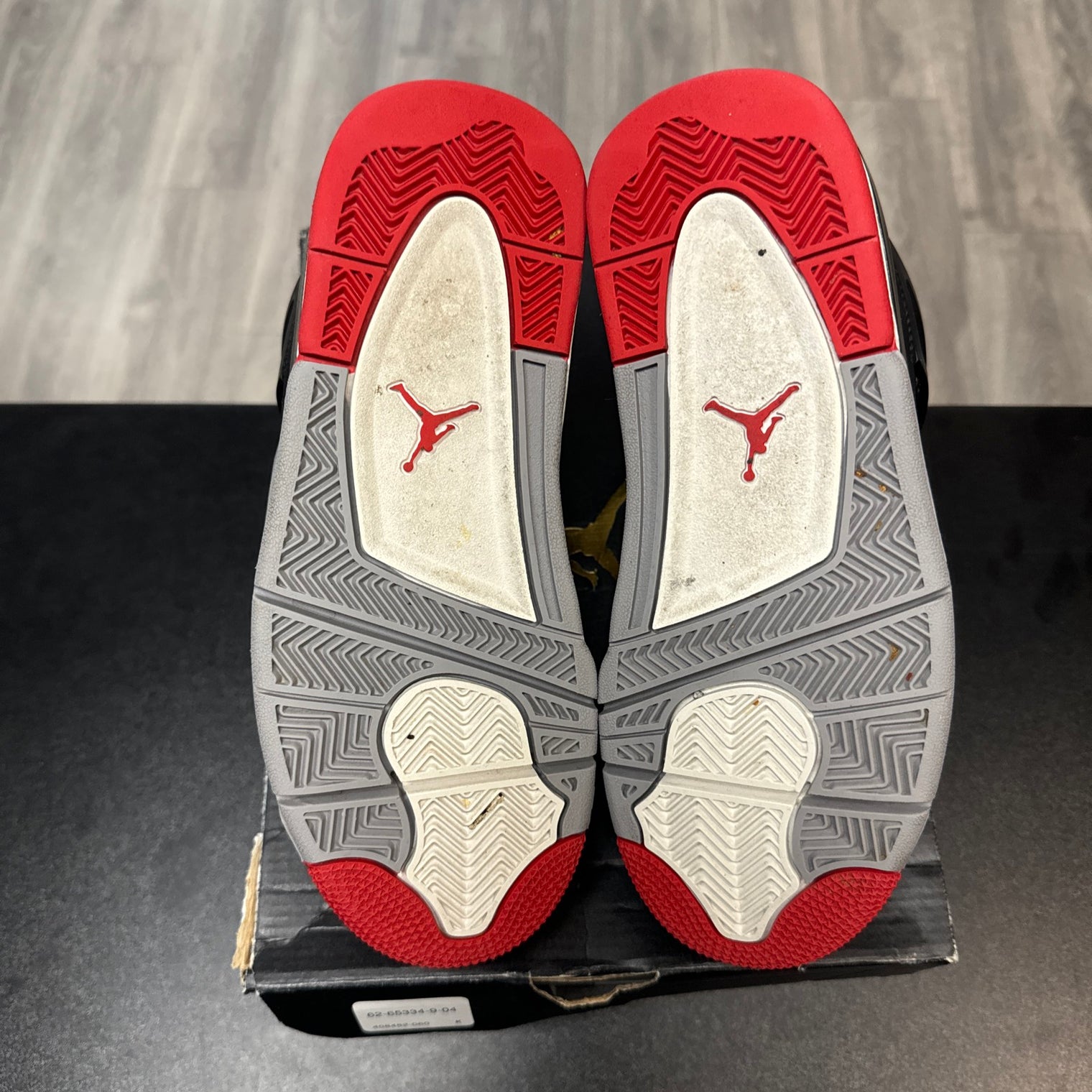 Bred Jordan 4 2019 (USED)
