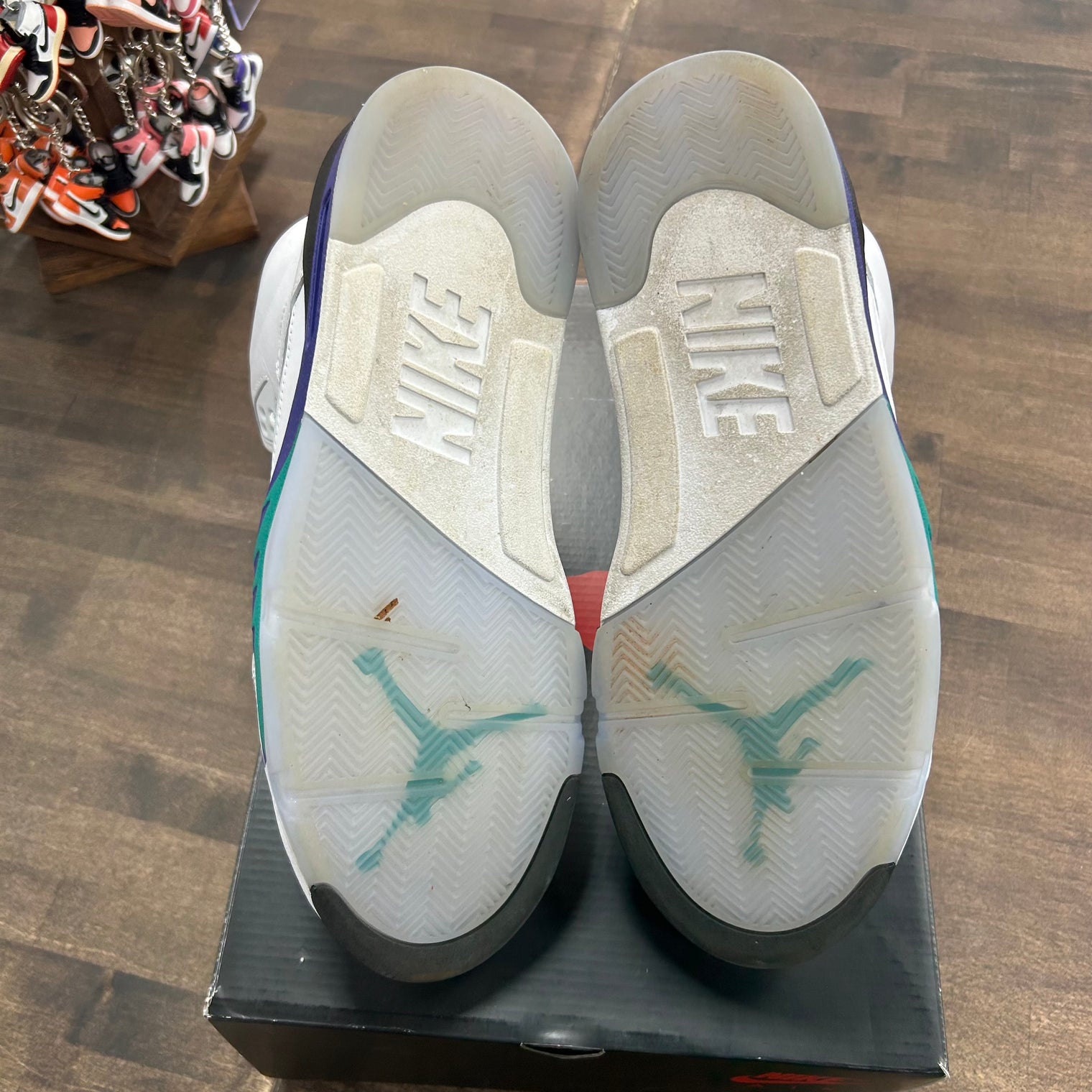 Grape Jordan 5 (2025) (USED)