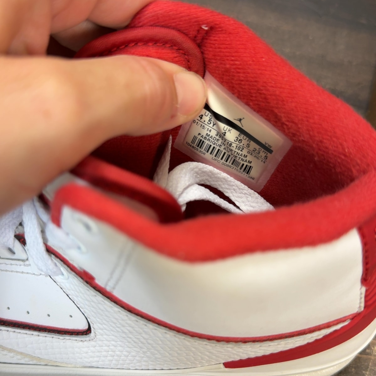 Jordan 2 Retro White Red (2014) (GS) Size 4.5Y (Pre-Owned) - Image 7