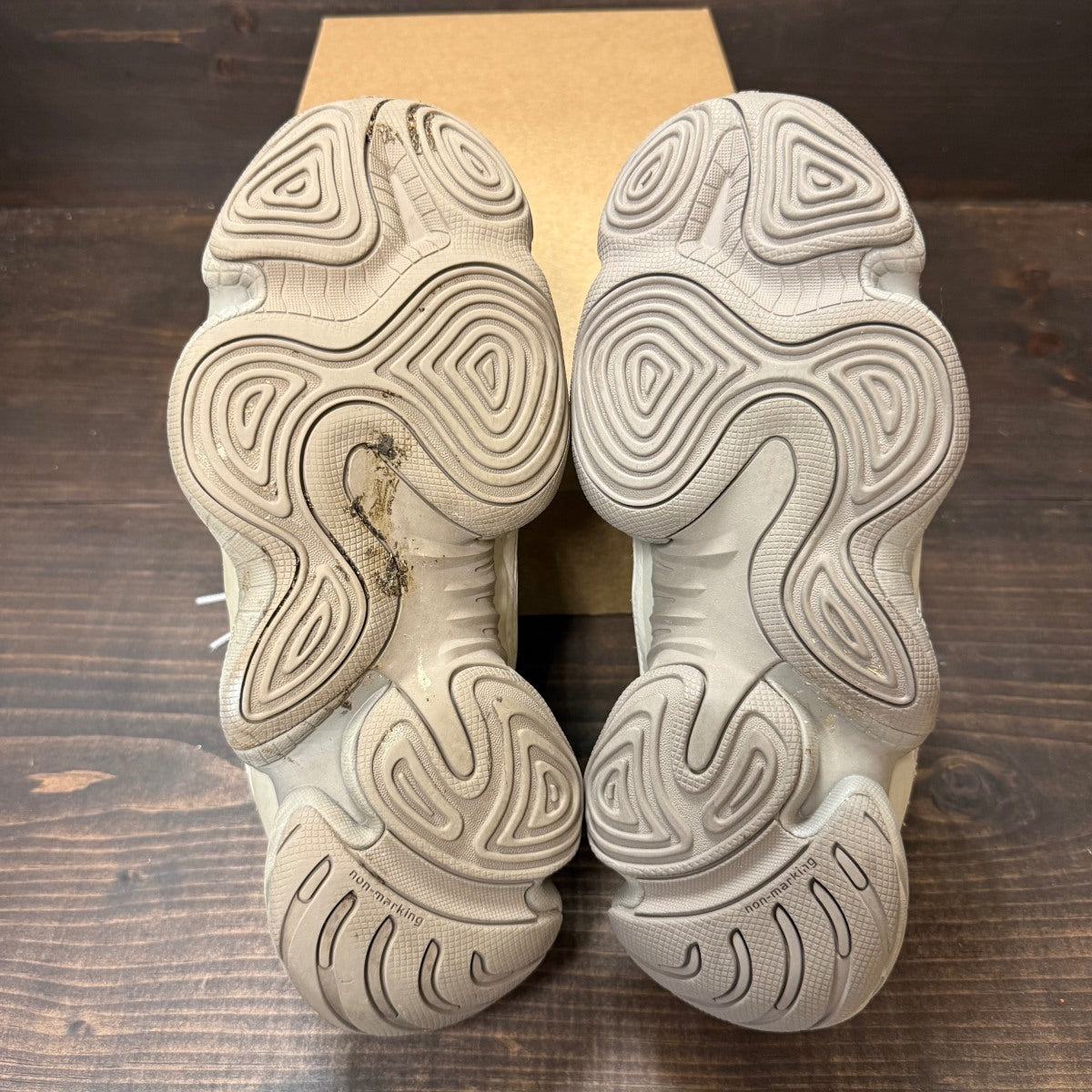 adidas Yeezy 500 Ash Grey Size 9 (Pre-Owned) - Image 7