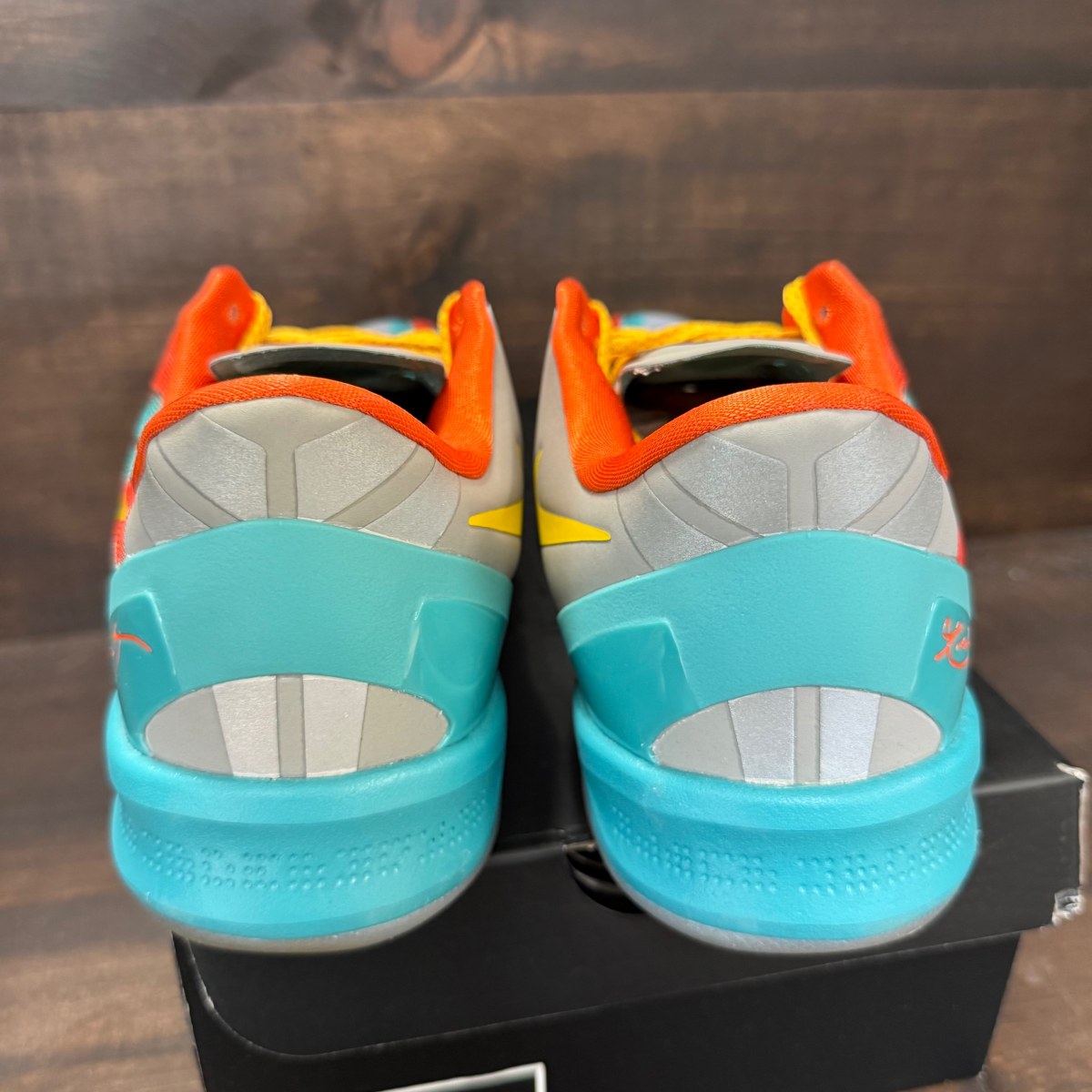 Nike Kobe 8 Protro Venice Beach (2024) - Image 3