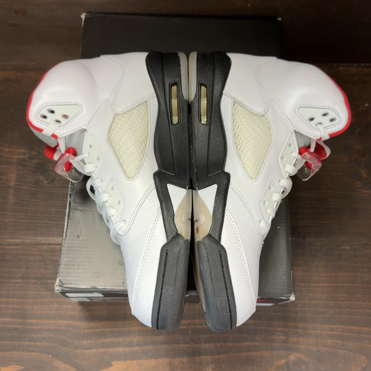 Jordan 5 Retro Fire Red Silver Tongue (2020) - Image 4
