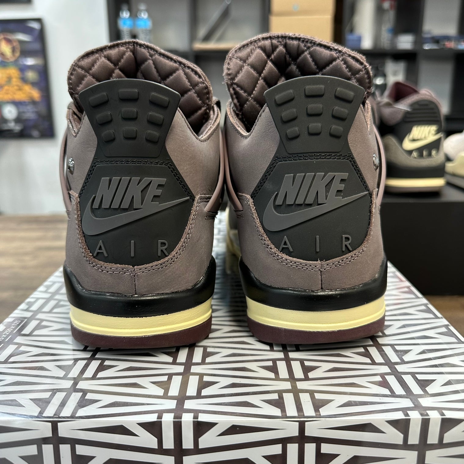 A Ma Maniere Violet Ore Jordan 4 Retro (USED)