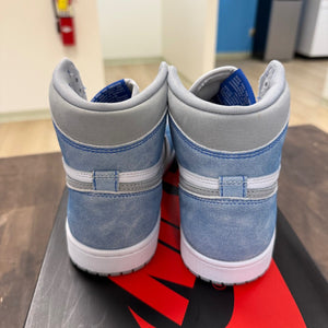 Jordan 1 Retro High OG Hyper Royal - Image 3