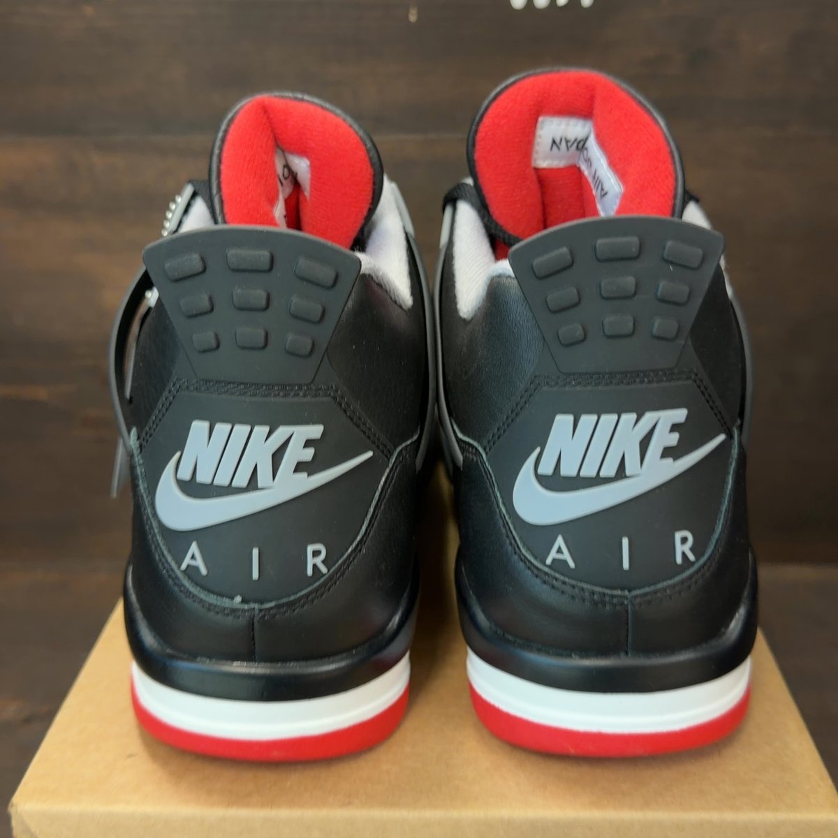 Jordan 4 Retro Bred Reimagined Size 12 - aux