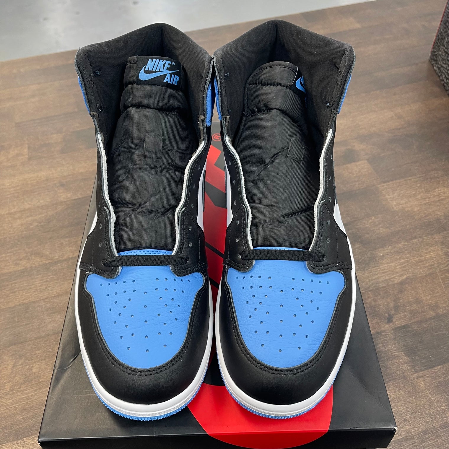 UNC Toe Jordan 1 High (USED,NO BOX)