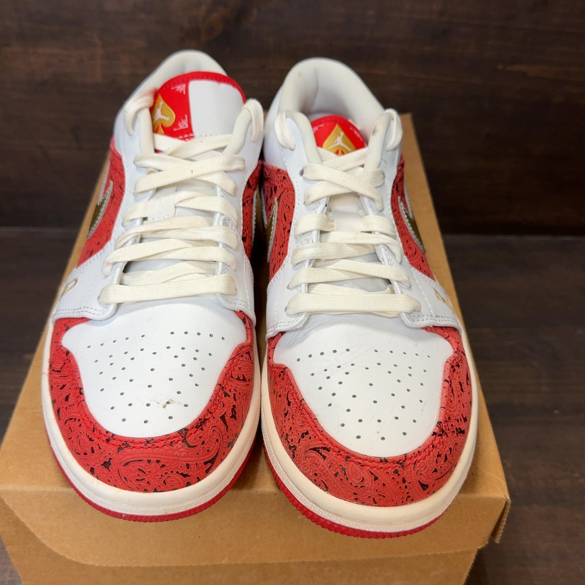 Jordan 1 Low Spades Size 8 (Pre-Owned) - Image 3