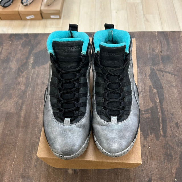 Jordan 10 Retro Lady of Liberty 30th Anniversary Size 9.5 (Pre-Owned) - Image 2