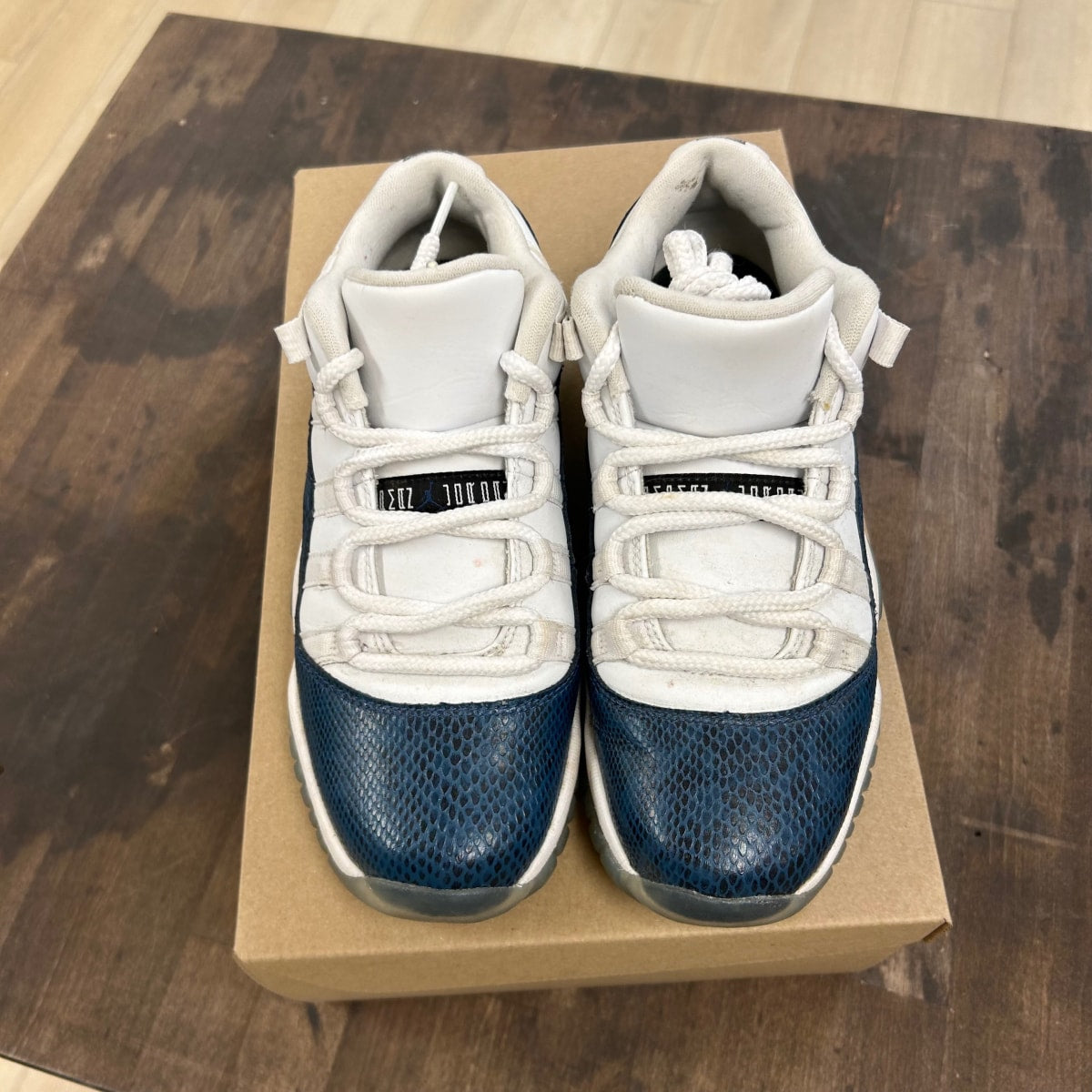 Jordan 11 Retro Low Snake Navy (2019) (GS) Size 6Y (Pre-Owned) - Image 2