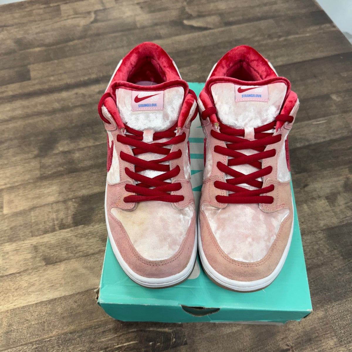 Nike SB Dunk Low StrangeLove Skateboards - Image 2