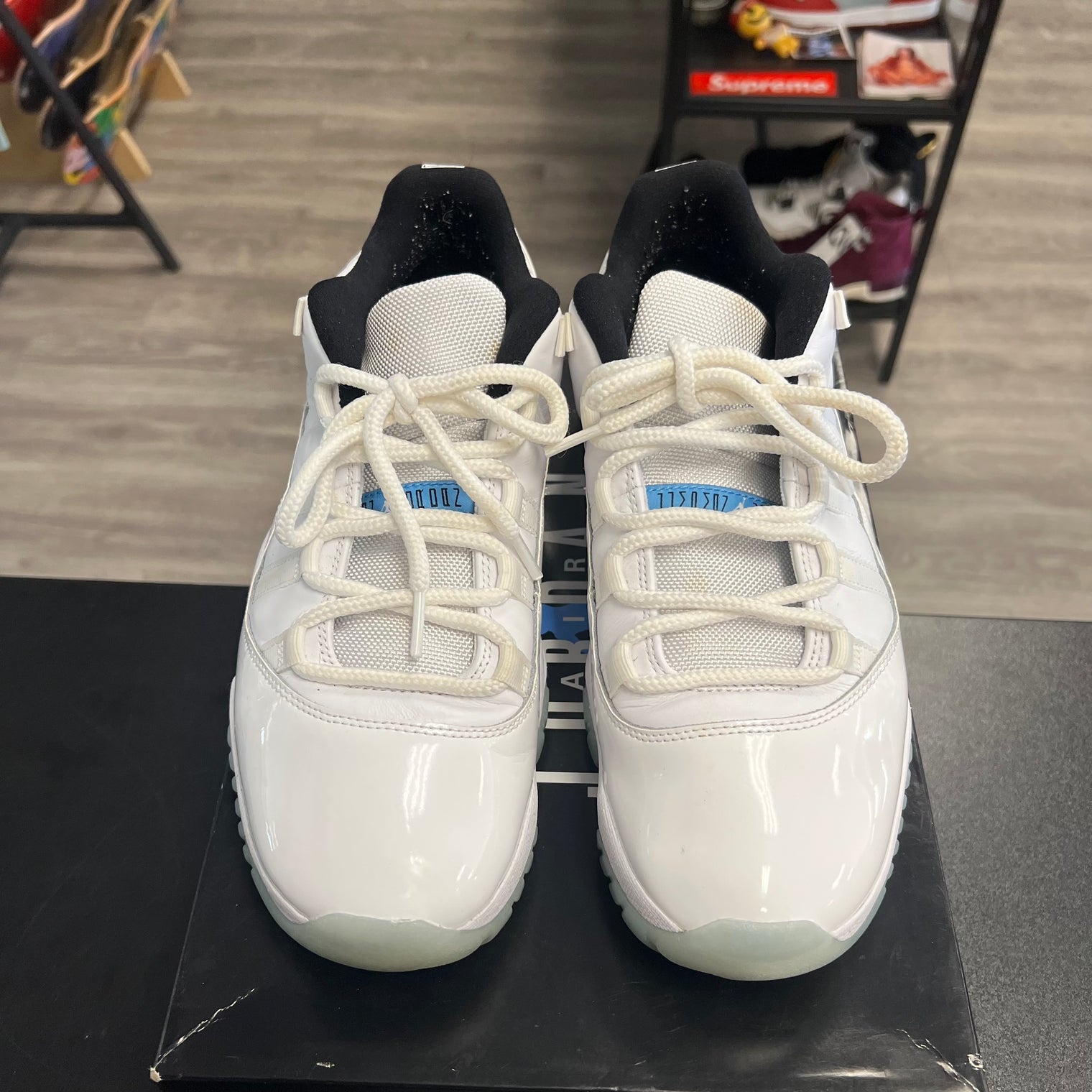 Jordan 11 Low Legend Blue (USED)