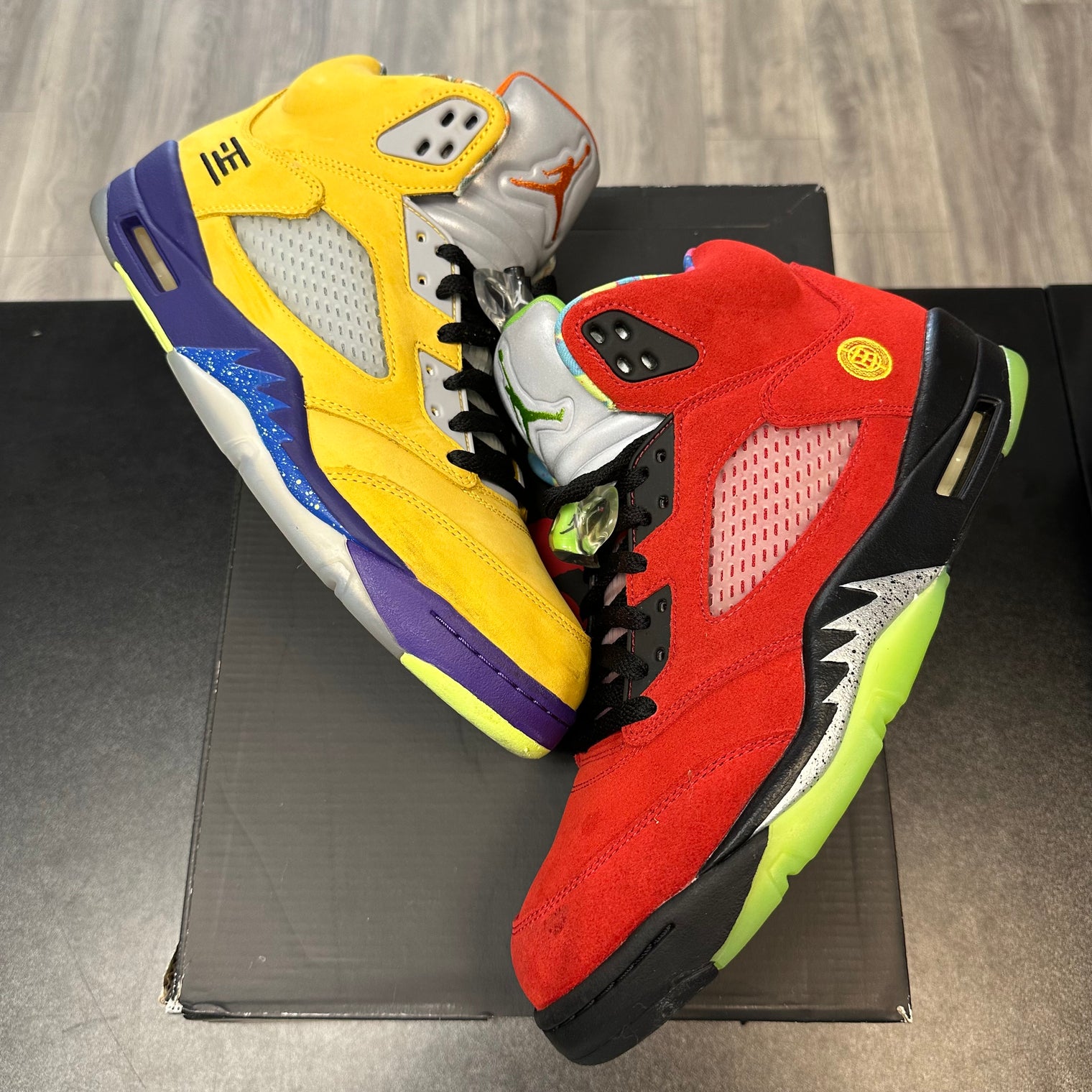 What The Jordan 5 Retro (USED)