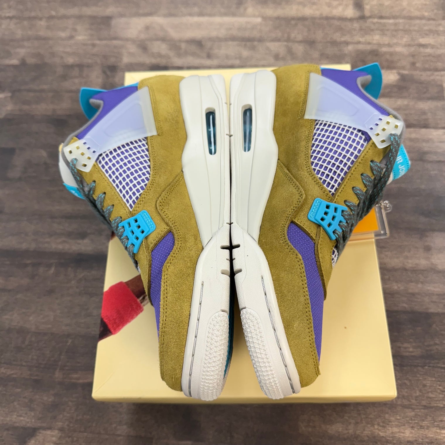 Desert Moss Union Jordan 4 (Lightly Worn)