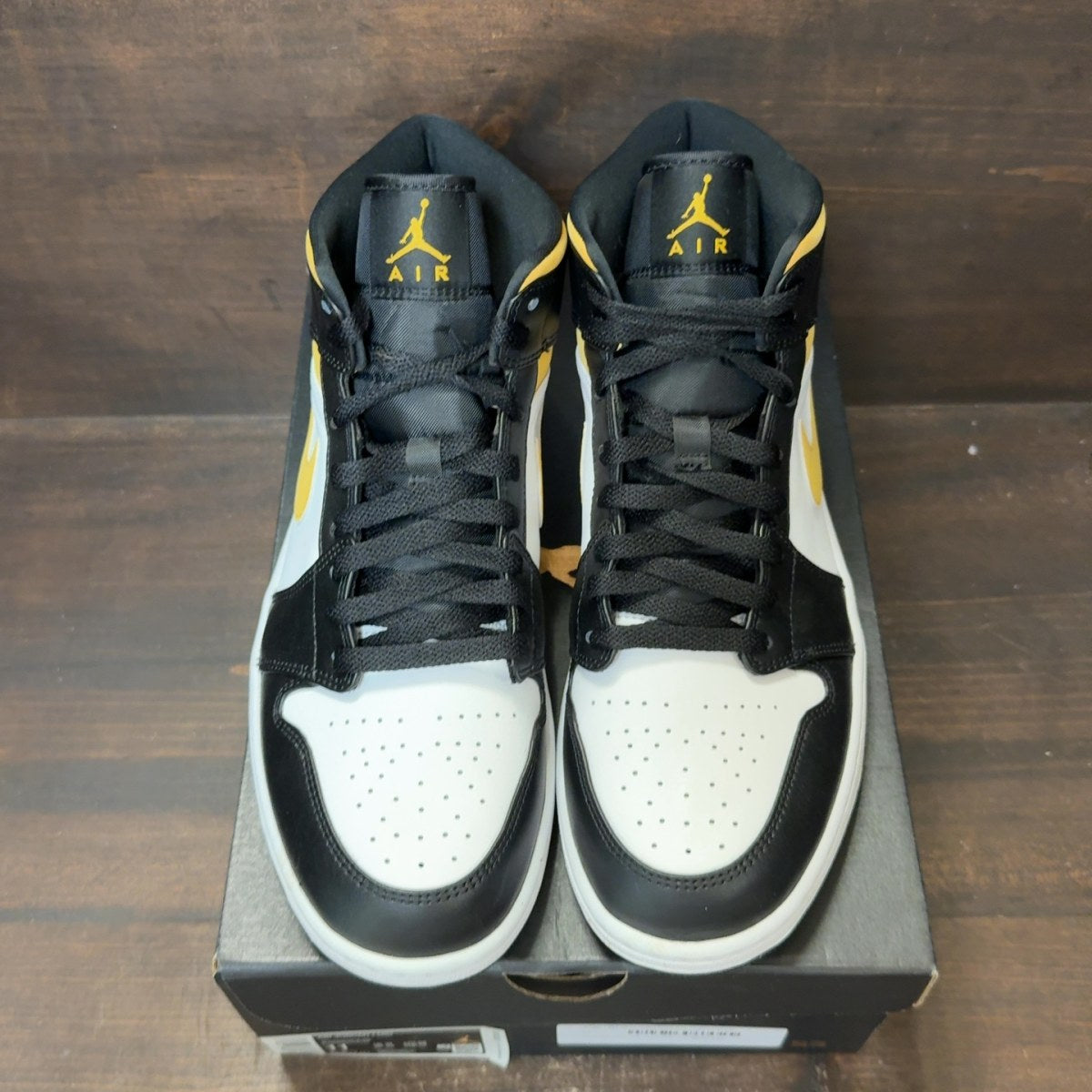 Jordan 1 Mid White Pollen Black - Image 3
