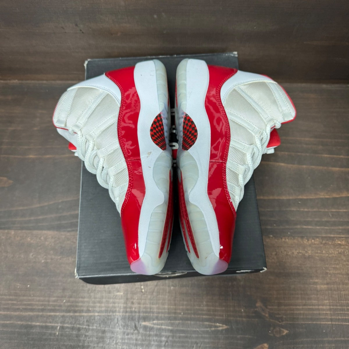 Jordan 11 Retro Cherry (2022) (GS) - Image 4