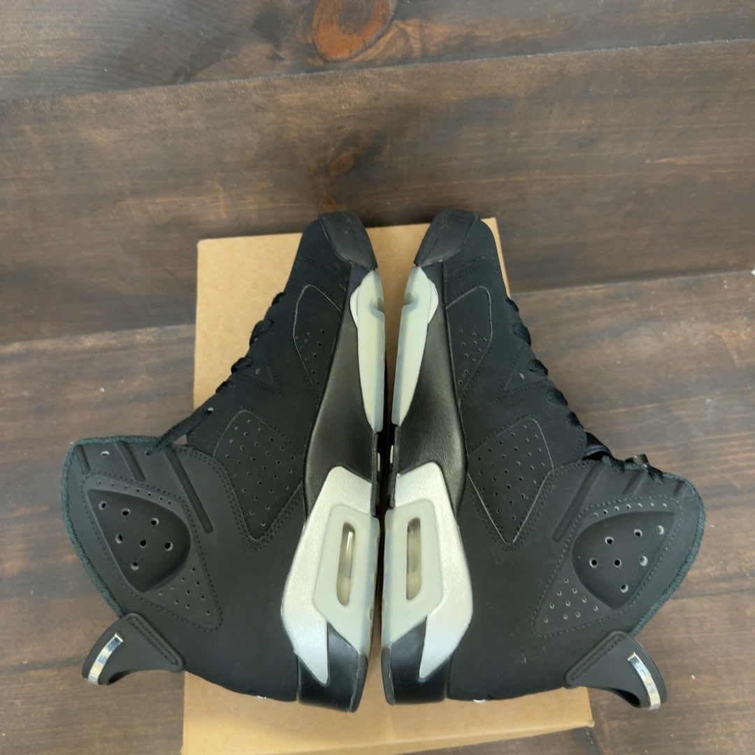 Jordan 6 Retro Chrome Size 8.5 (Pre-Owned) - Image 5