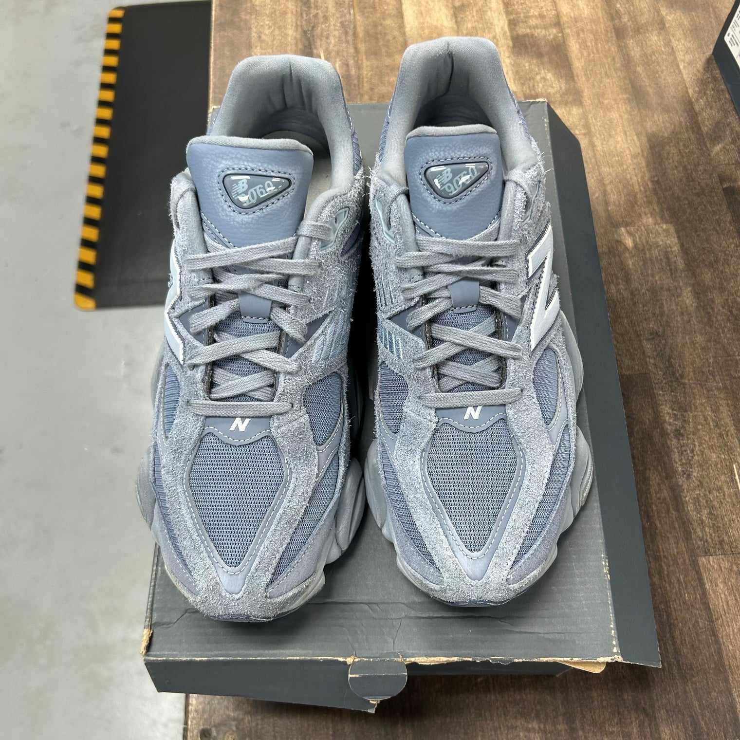 Vintage Indigo New Balance 9060 (USED)