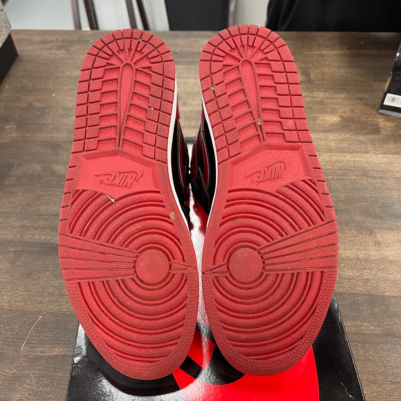 Patent Bred Jordan 1 High (USED)