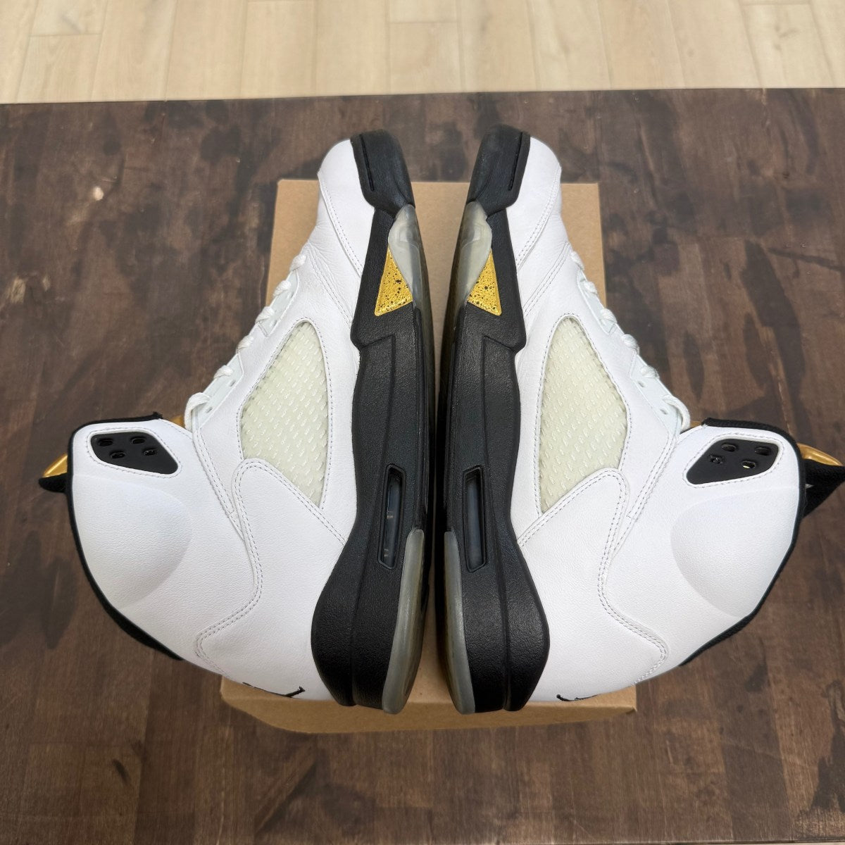 Jordan 5 Retro Olympic (2016) Size 13 (Pre-Owned) - Image 2