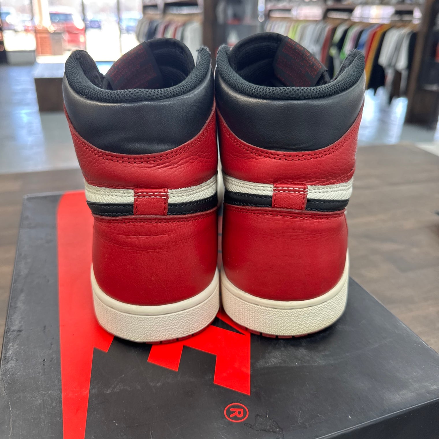 Bred Toe Jordan 1 High (USED)