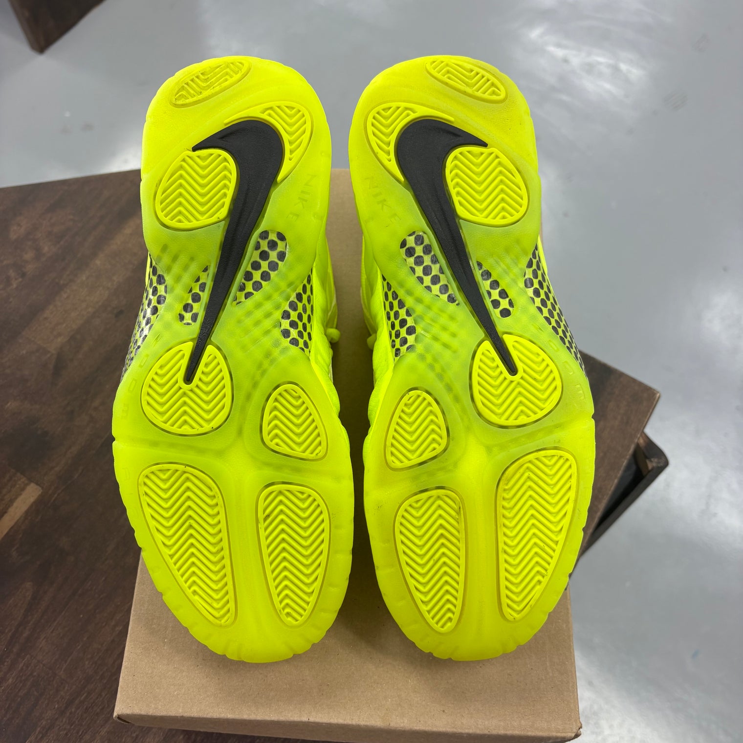Volt Foamposite Pro (USED, No Box)