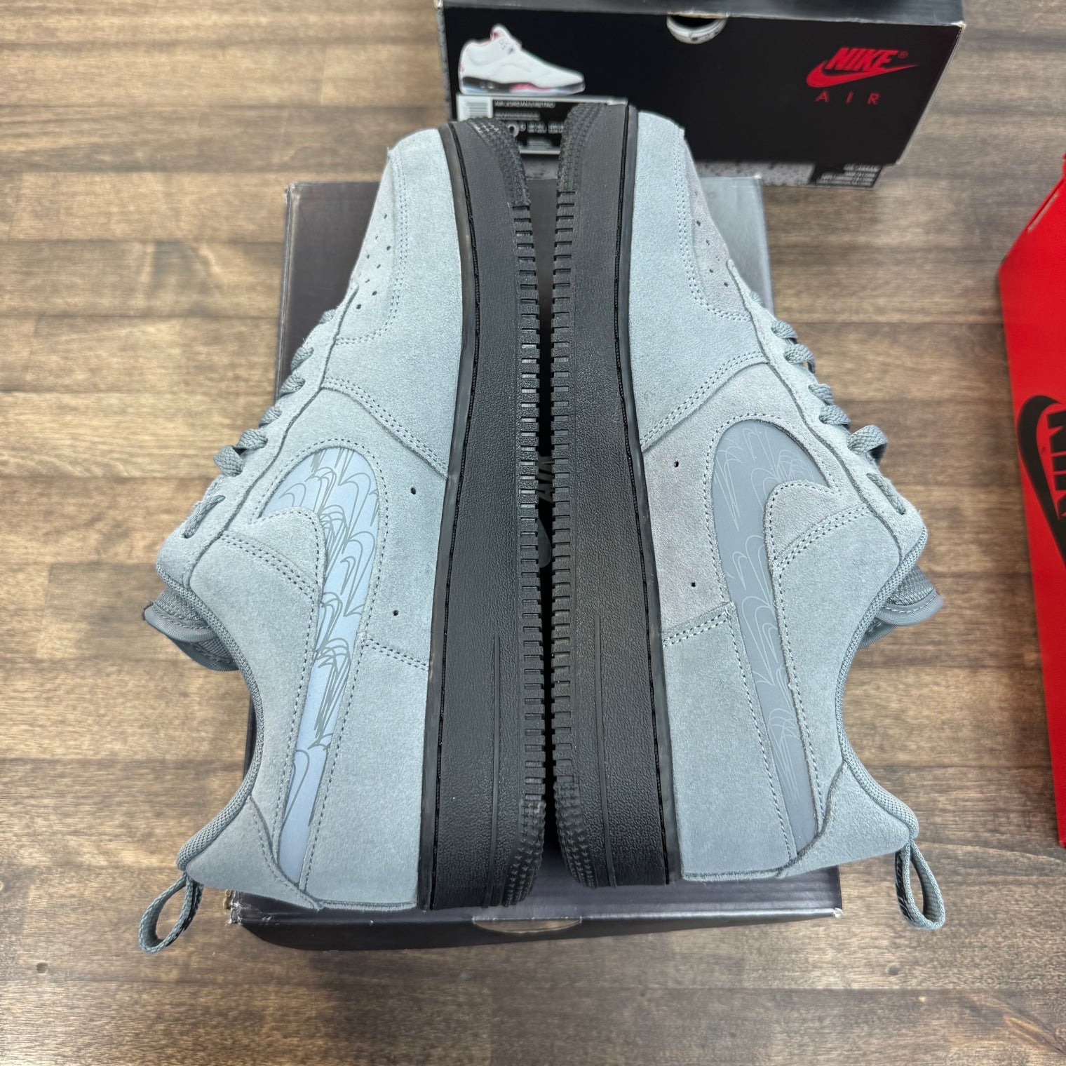 Reflective Swoosh Cool Grey Air Force 1 07 (USED)