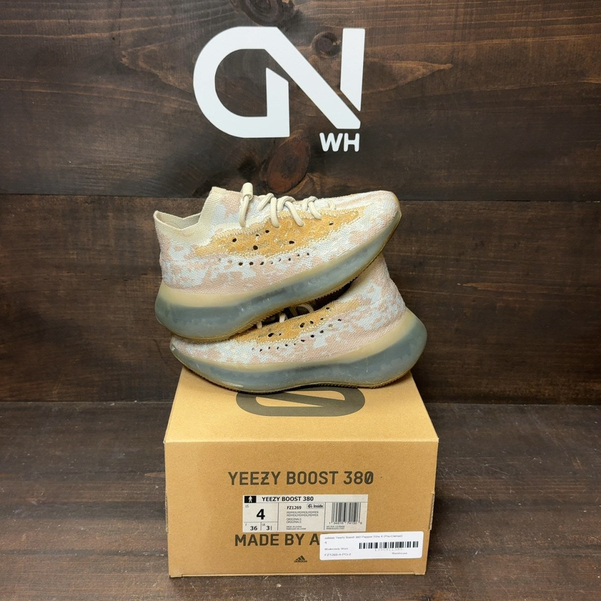 adidas Yeezy Boost 380 Pepper Size 4 (Pre-Owned) - front