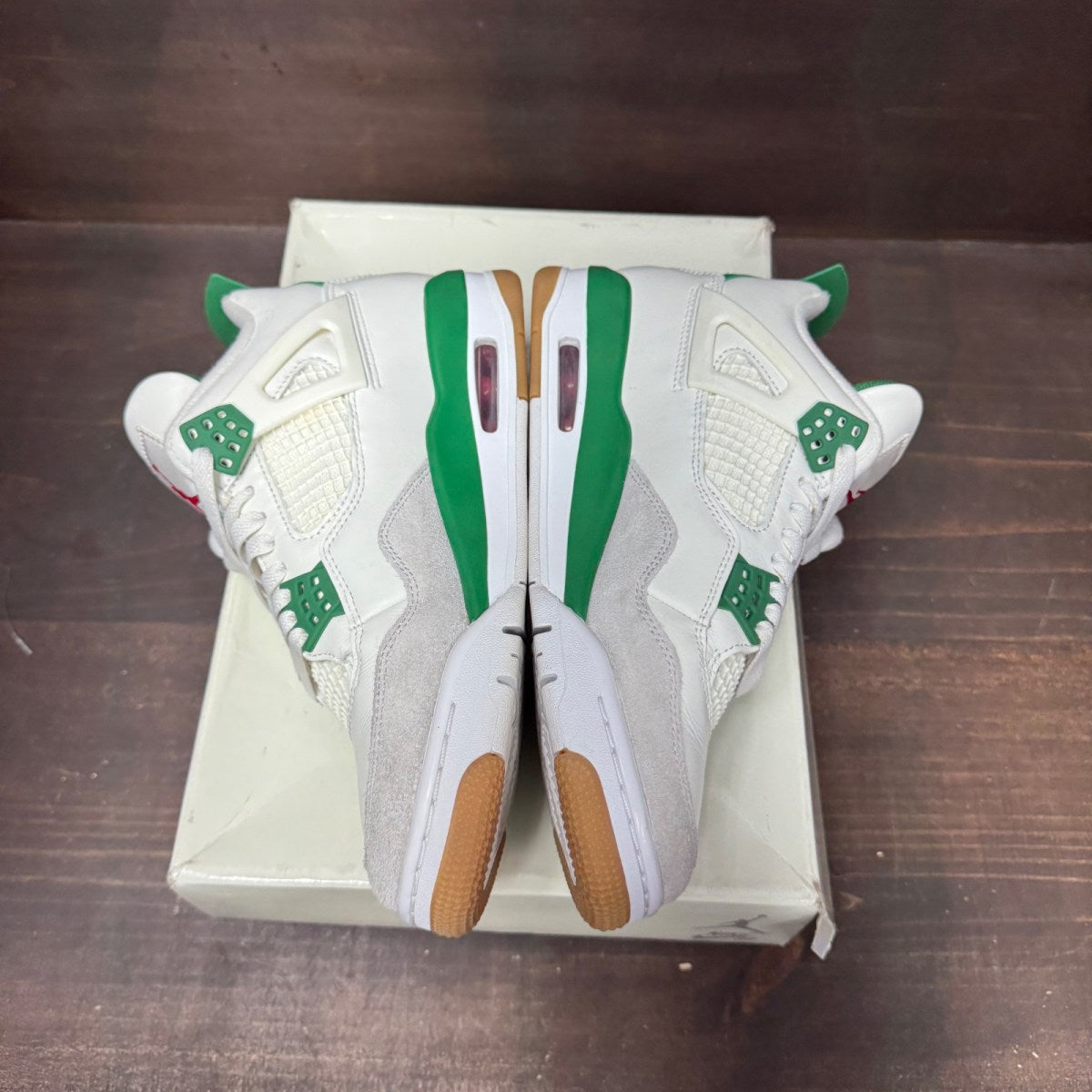 Jordan 4 Retro SB Pine Green - Image 3