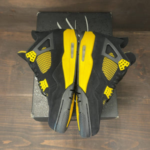 Jordan 4 Retro Thunder (2023) Size 11 (Pre-Owned) - aux