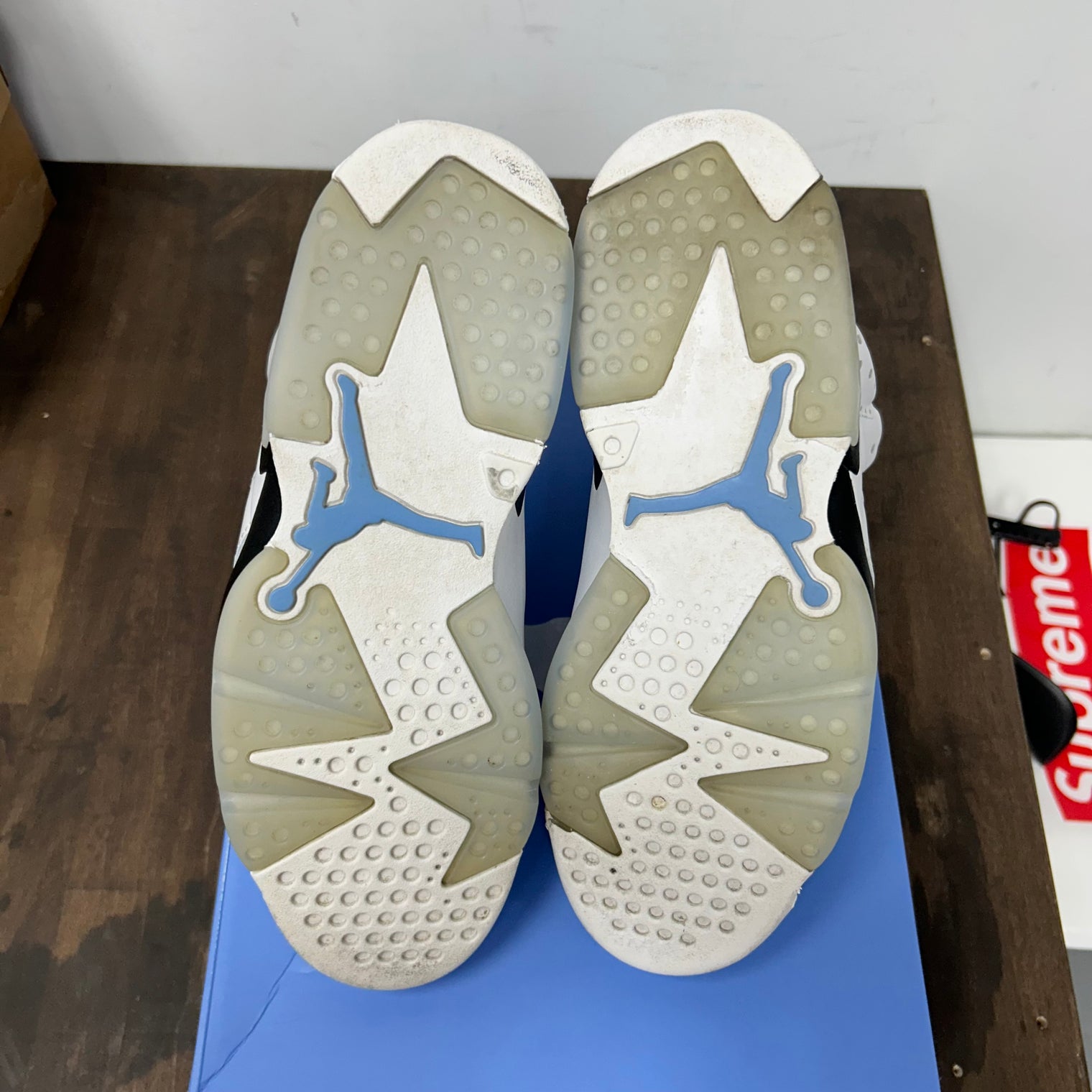 UNC Jordan 6 Retro (USED)