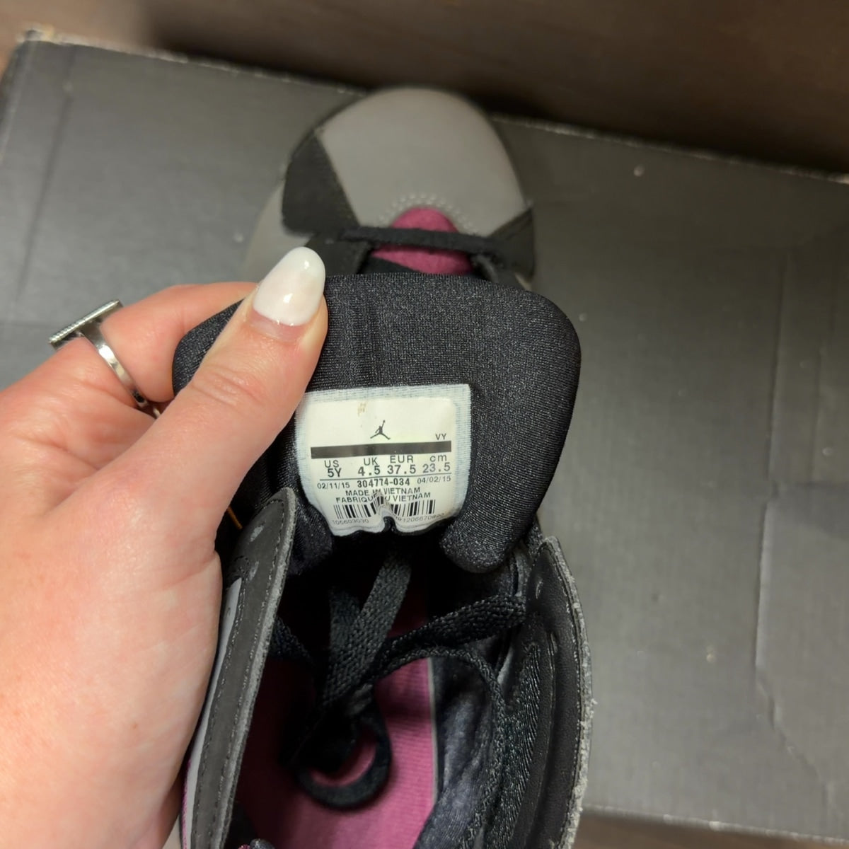 Jordan 7 Retro Bordeaux (2015) (GS) Size 5Y (Pre-Owned) - aux