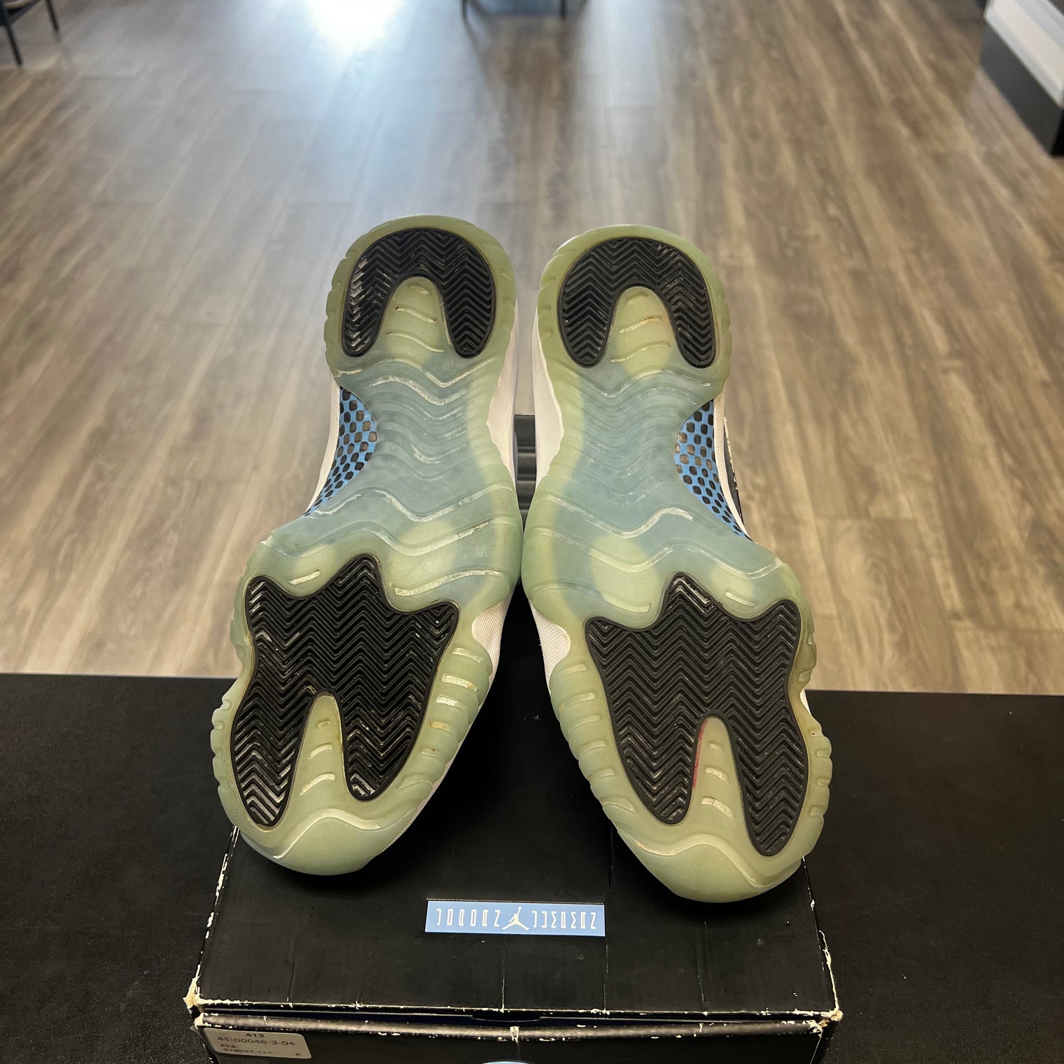 Legend Blue Jordan 11 (USED)