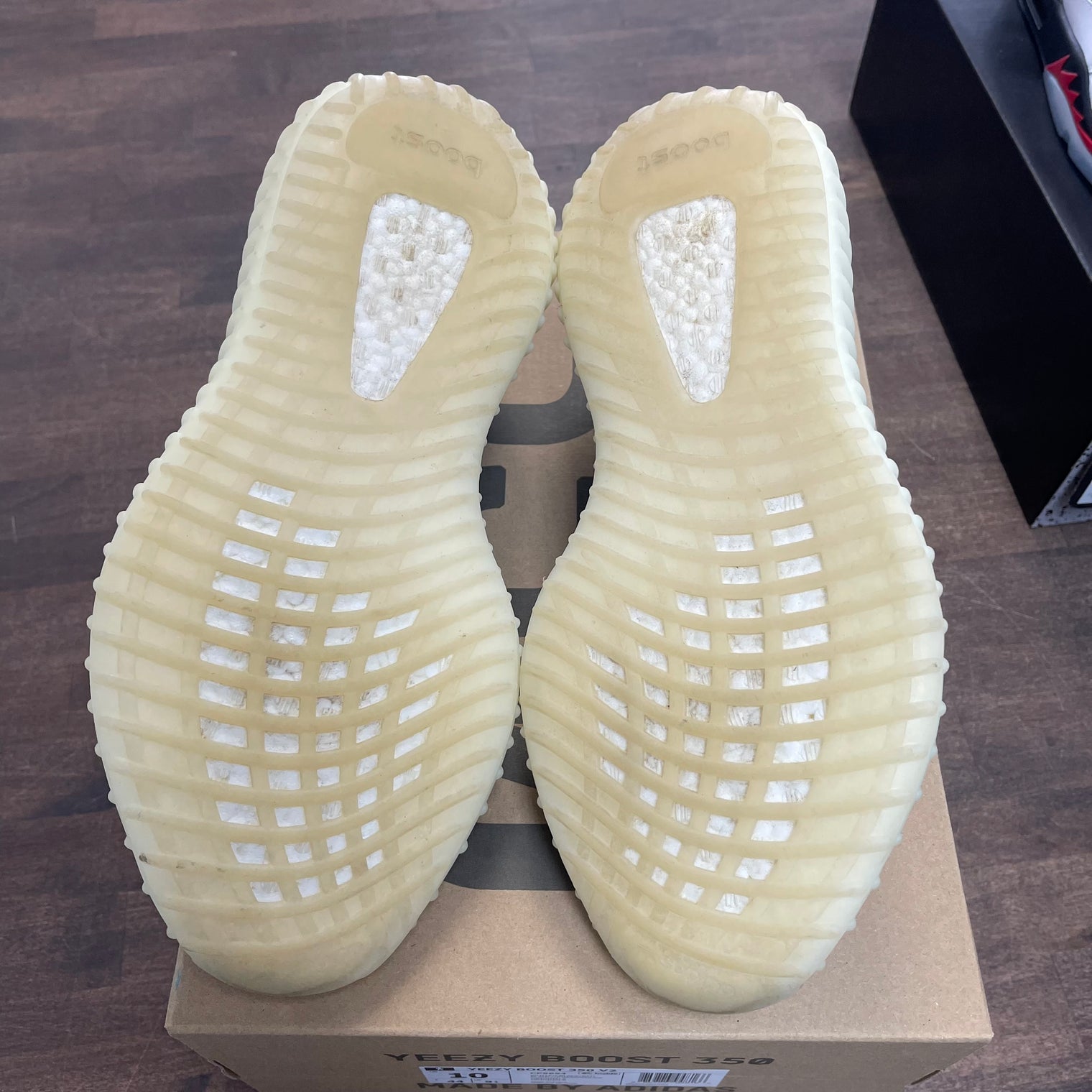 Zebra Yeezy 350 (USED)