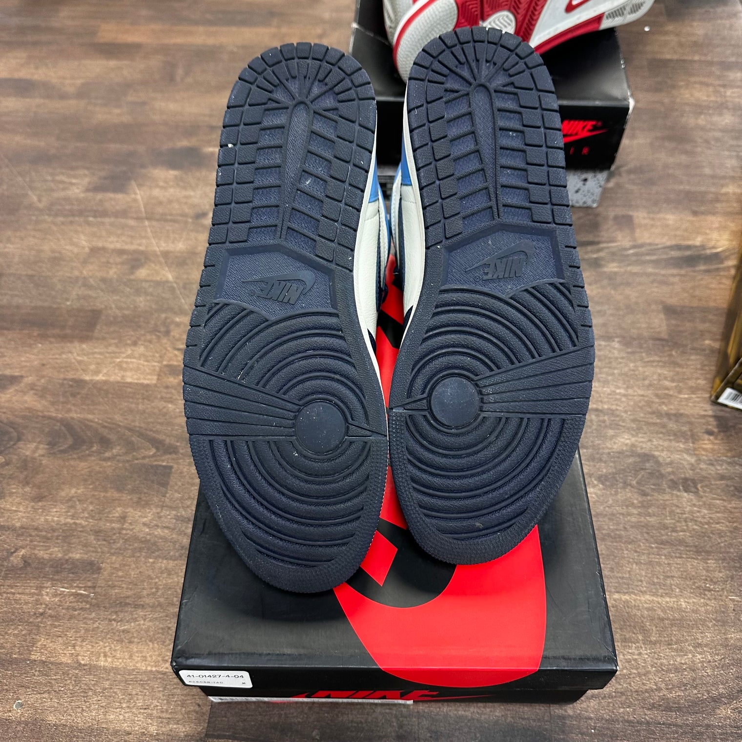 Obsidian Jordan 1 High (USED)