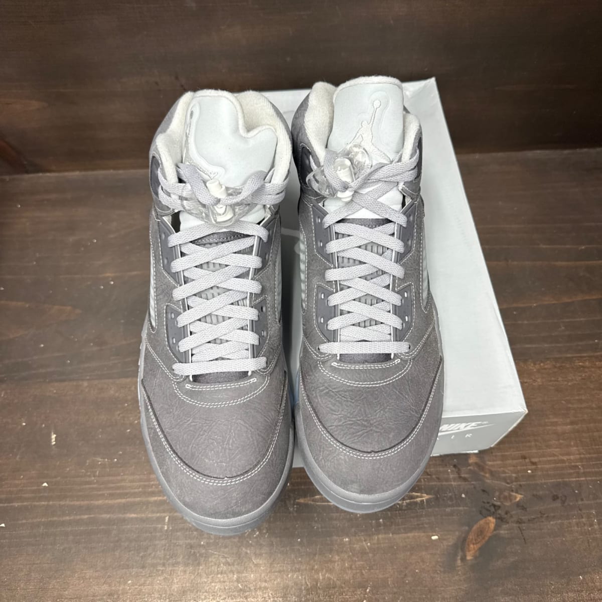 Jordan 5 Retro Wolf Grey (2026) Size 12 (Pre-Owned) - back