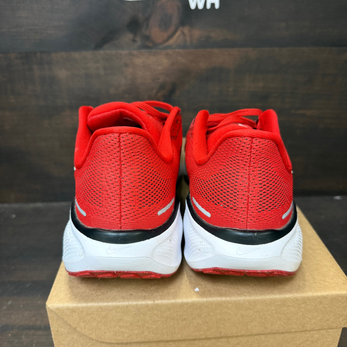 Nike Air Zoom Pegasus 41 Georgia Size 9.5 (Pre-Owned) - Image 3