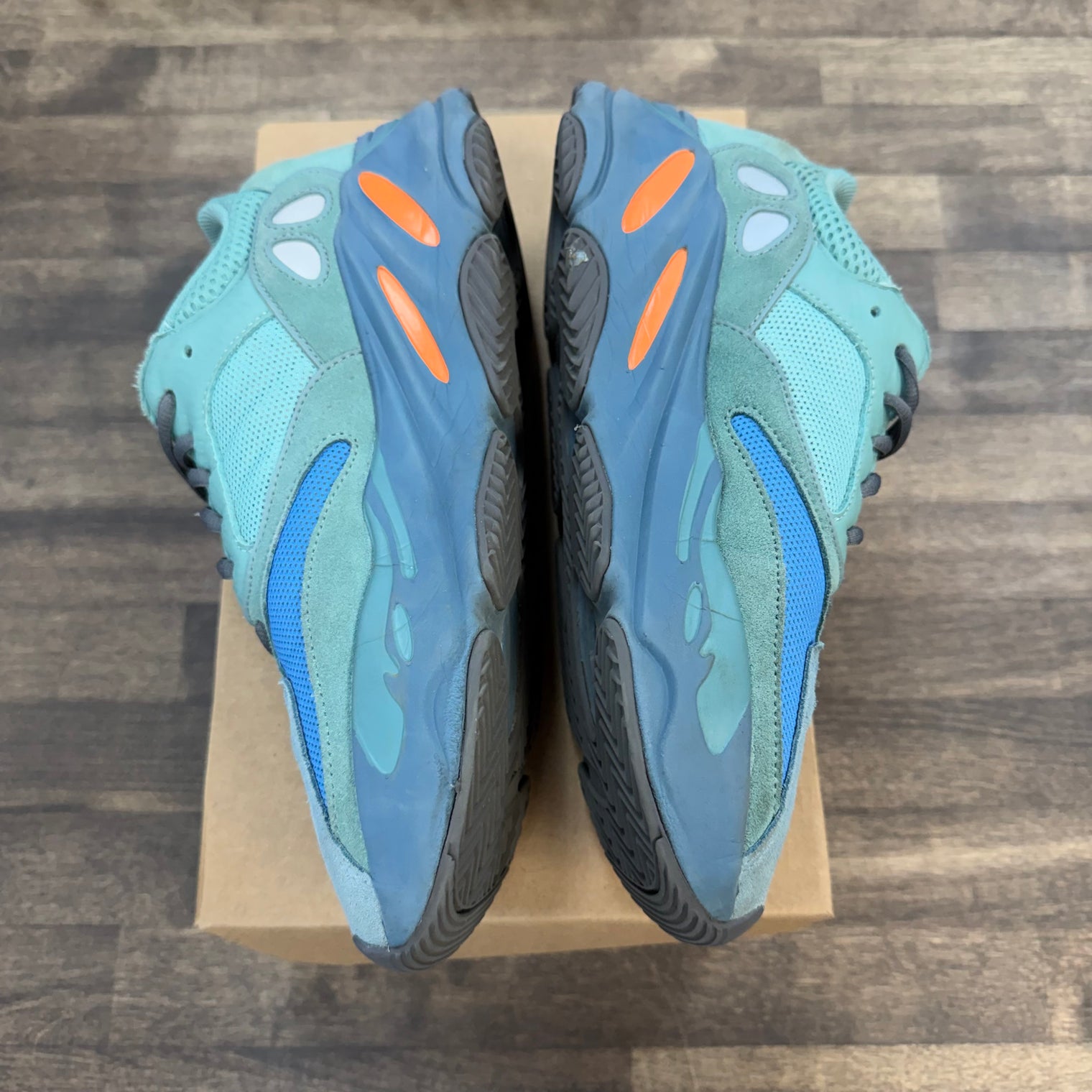Faded Azure Yeezy 700 (USED, No Box)
