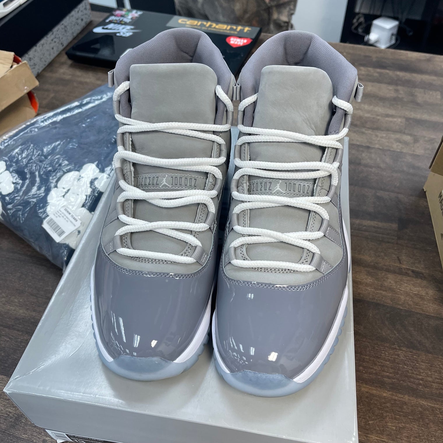 Cool Grey Jordan 11 (USED)